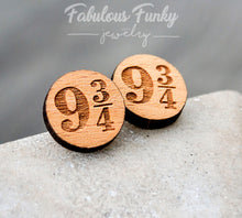 Holz Ohrstecker 9 3/4