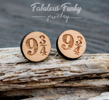 Holz Ohrstecker 9 3/4