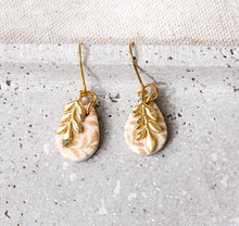 Leaf - florale Tropfen Ohrringe - Creme Gold Leichte Ohrringe - Boho