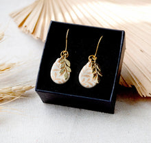 Leaf - florale Tropfen Ohrringe - Creme Gold Leichte Ohrringe - Boho