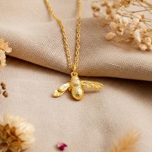 BESTSELLER - Busy bee - Bienen Kette - Goldfarben / Silberfarben - Geschenk - Statement - 925er - Tier - Botschaft - Muttertag