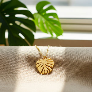 Tropische Kette - Monstera blatt