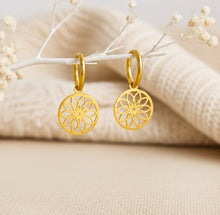 Kreolen mit Mandala Anhängern  - Edelstahl - Boho - Scheiben