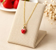 Erdbeeren Kette - Goldfarben - Geschenk - Fruit - Vegan