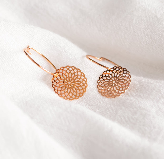 Filigrane Creolen mit Mandala Anhängern - Goldfarben/Rose Goldfarben/Silberfarben