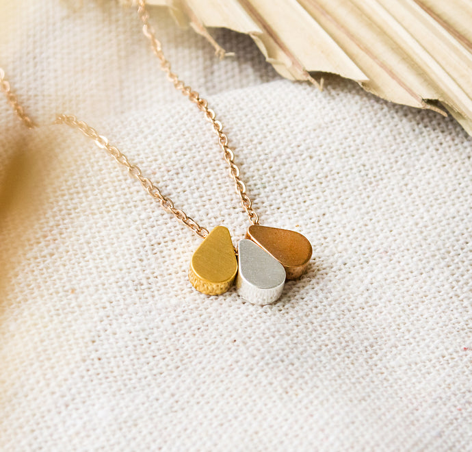 Dreifarbige Kette - Tropfen