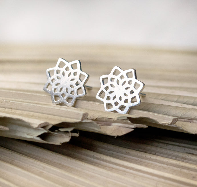 925er Silber Flower Mandala Ohrstecker