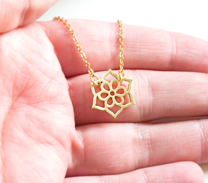 Lotus Blüten Kette