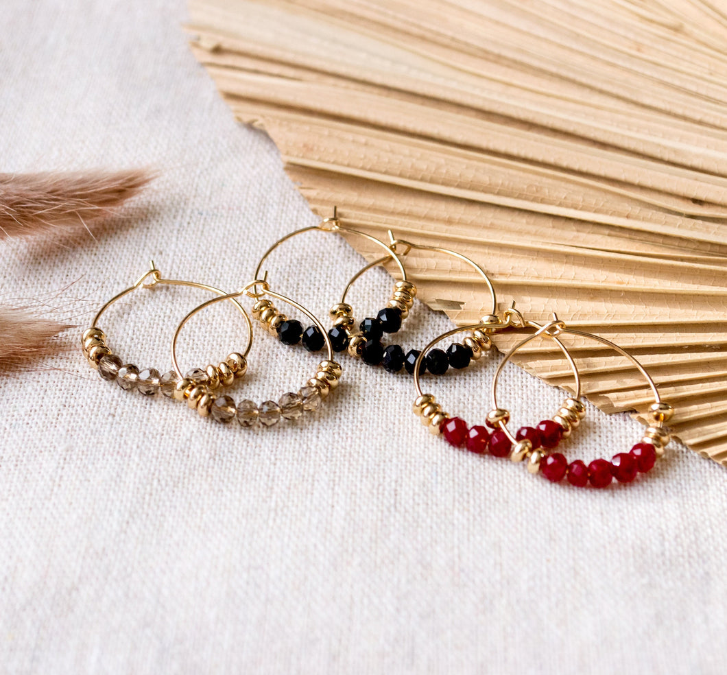 Filigrane Creolen mit Perlen - Goldfarben - Leichte Ohrringe - Kristall - Glitzer - Elegant - schlicht